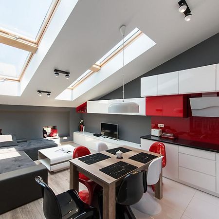 Cozy And Large 62 M2 Apartment With Air Conditioning, Old Town Krakow Luaran gambar