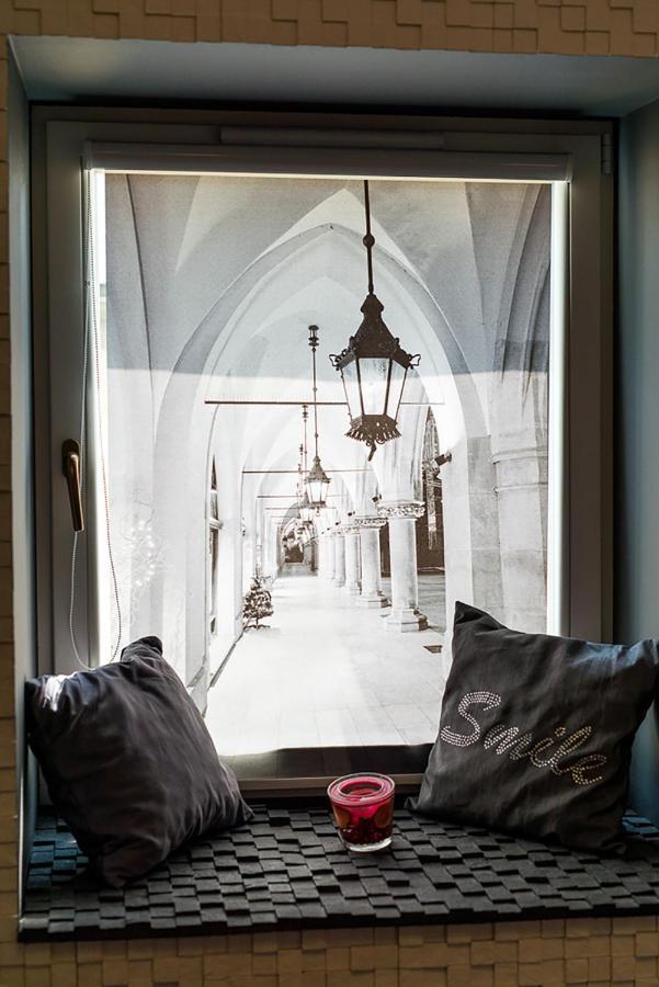 Cozy And Large 62 M2 Apartment With Air Conditioning, Old Town Krakow Luaran gambar