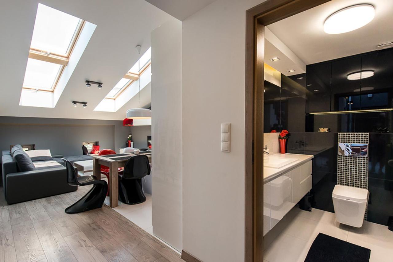 Cozy And Large 62 M2 Apartment With Air Conditioning, Old Town Krakow Luaran gambar