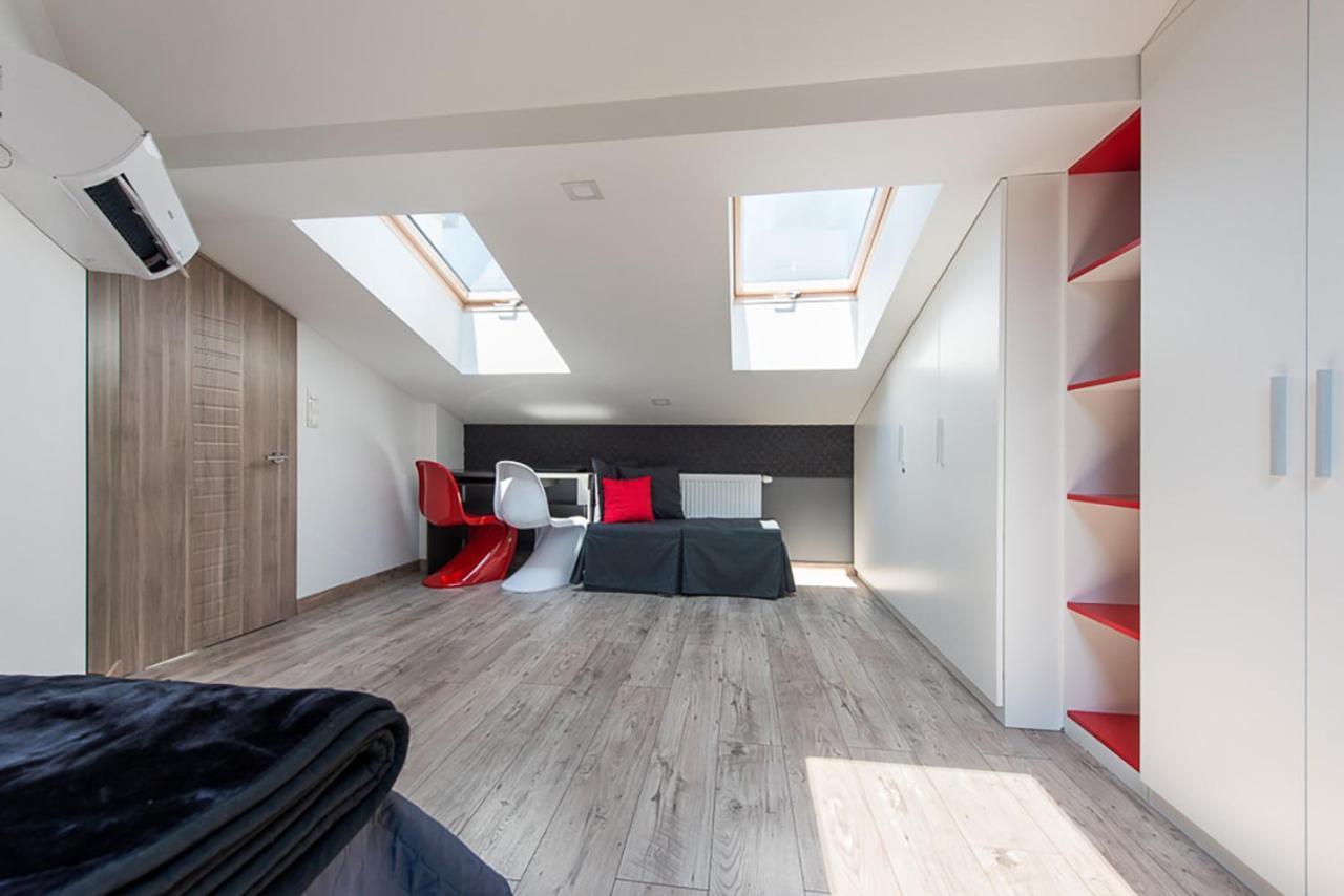 Cozy And Large 62 M2 Apartment With Air Conditioning, Old Town Krakow Luaran gambar